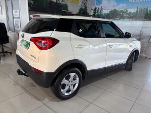 Mahindra XUV300 1.5TD W6 - Image 3