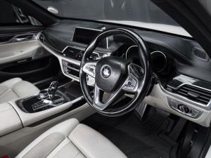 BMW 7 Series 750i - Image 18