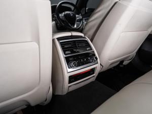 BMW 7 Series 750i - Image 29