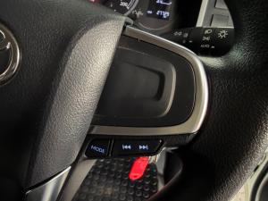 Toyota Quantum 2.8 SLWB panel van - Image 10