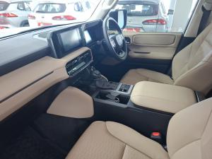 Toyota Land Cruiser Prado 2.8GD TX - Image 7