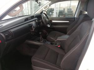 Toyota Hilux 2.4GD-6 Xtra cab Raider manual - Image 7
