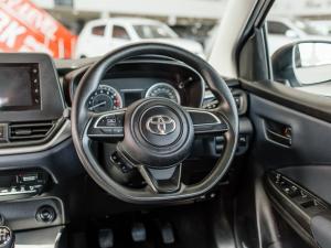 Toyota Starlet 1.5 XR manual - Image 8