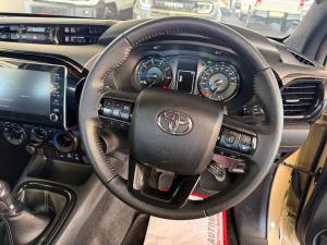 Toyota Hilux 2.8GD-6 Xtra cab 4x4 Legend manual - Image 8