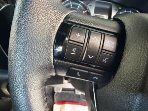 Toyota Hilux 2.8GD-6 Xtra cab 4x4 Legend manual - Image 10