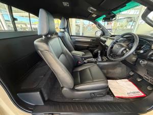 Toyota Hilux 2.8GD-6 Xtra cab 4x4 Legend manual - Image 14