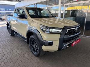 Toyota Hilux 2.8GD-6 Xtra cab 4x4 Legend manual - Image 1