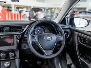 Toyota Corolla Quest 1.8 Plus manual - Image 8