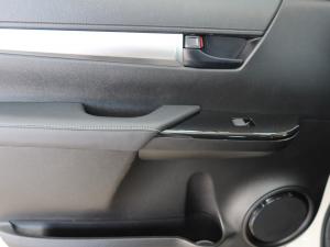 Toyota Hilux 2.4GD-6 double cab 4x4 Raider auto - Image 29