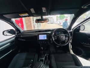 Toyota Hilux 2.8GD-6 Xtra cab Legend auto - Image 6