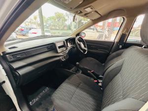 Toyota Rumion 1.5 S - Image 7