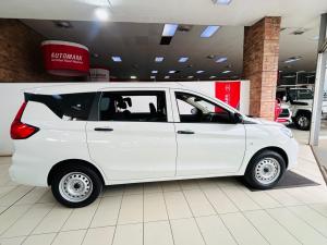 Toyota Rumion 1.5 S - Image 4