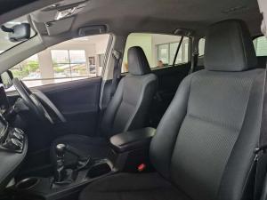 Toyota RAV4 2.0 GX - Image 11