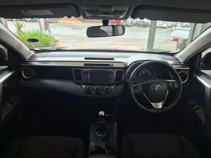 Toyota RAV4 2.0 GX - Image 7