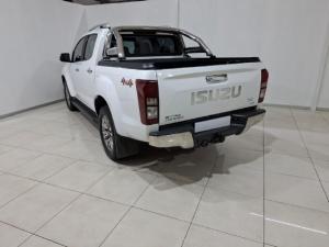 Isuzu D-Max 300 3.0TD double cab 4x4 LX auto - Image 3