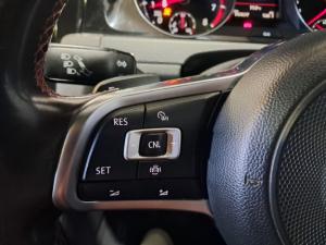 Volkswagen Golf GTI - Image 10