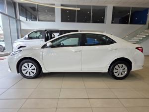 Toyota Corolla Quest 1.8 Plus manual - Image 4