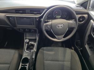 Toyota Corolla Quest 1.8 Plus manual - Image 9