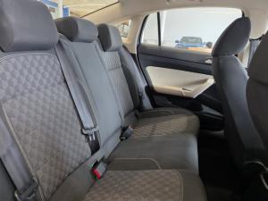 Volkswagen Polo sedan 1.6 manual - Image 11