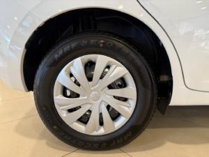 Suzuki Swift 1.2 GL - Image 10