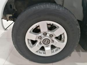 Nissan NP300 Hardbody 2.5TDi double cab 4x4 - Image 8