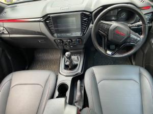 Isuzu D-Max 1.9TD double cab LS X-Rider manual - Image 7