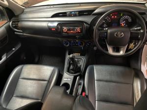 Toyota Hilux 2.4GD-6 double cab 4x4 SR - Image 7