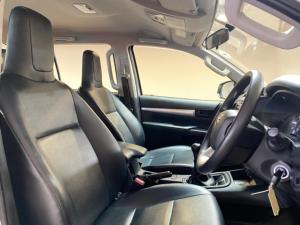 Toyota Hilux 2.4GD-6 double cab 4x4 SR - Image 8