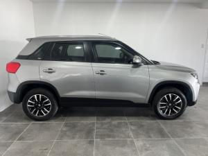 Suzuki Vitara Brezza 1.5 GLX auto - Image 8