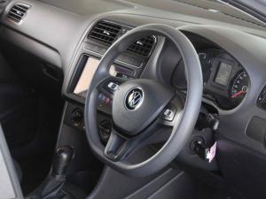 Volkswagen Polo Vivo hatch 1.6 Comfortline auto - Image 10