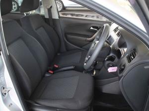 Volkswagen Polo Vivo hatch 1.6 Comfortline auto - Image 21