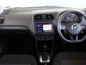 Volkswagen Polo Vivo hatch 1.6 Comfortline auto - Image 2
