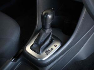 Volkswagen Polo Vivo hatch 1.6 Comfortline auto - Image 9
