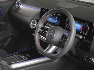 Mercedes-Benz GLA GLA200 Progressive - Image 10