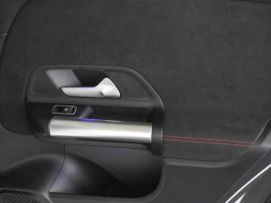 Mercedes-Benz GLA GLA200 Progressive - Image 15