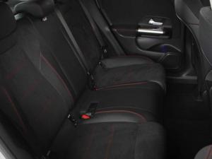 Mercedes-Benz GLA GLA200 Progressive - Image 17