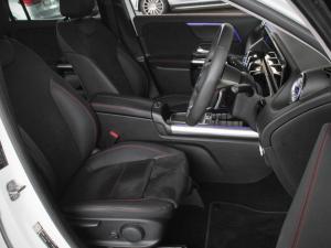 Mercedes-Benz GLA GLA200 Progressive - Image 20