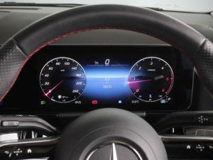 Mercedes-Benz GLA GLA200 Progressive - Image 8