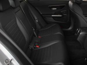 Mercedes-Benz C-Class C200 AMG Line - Image 17