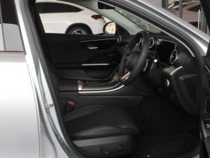 Mercedes-Benz C-Class C200 AMG Line - Image 20