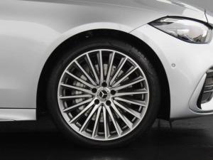 Mercedes-Benz C-Class C200 AMG Line - Image 23