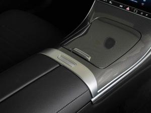 Mercedes-Benz C-Class C200 AMG Line - Image 9