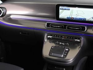 Mercedes-Benz V-Class V300d Exclusive - Image 11