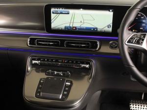 Mercedes-Benz V-Class V300d Exclusive - Image 12