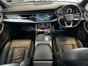 Audi Q7 45TDI quattro S line - Image 10