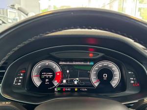 Audi Q7 45TDI quattro S line - Image 18