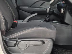Mahindra XUV300 1.2T W6 - Image 14