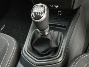Mahindra XUV300 1.2T W6 - Image 15