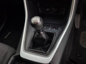 Toyota RAV4 2.0 GX - Image 16