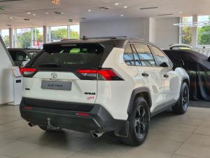 Toyota RAV4 2.0 GX - Image 18